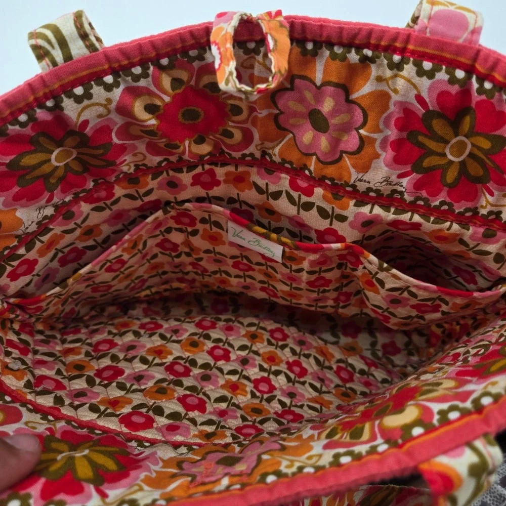 Vera‎ Bradley Folkloric Quilted Cotton Toggle Clasp Shoulder Tote Bag
